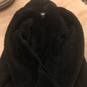 Alo yoga cozy up jacket